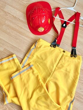 Men's Firefighter Costume Set - Yellow Pants & Red Helmet